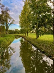 De Molenbeek gezien vanop de sluis aan de Zuidlaan in Wetteren