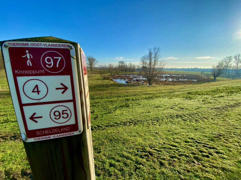 Knooppuntbord in de Kalkense Meersen op de Galloway wandelroute